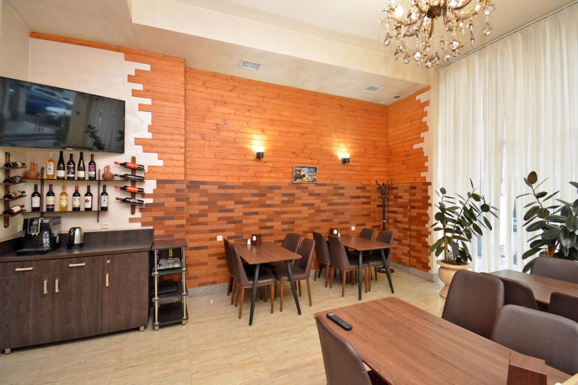 Partez Hotel Ереван Экстерьер фото