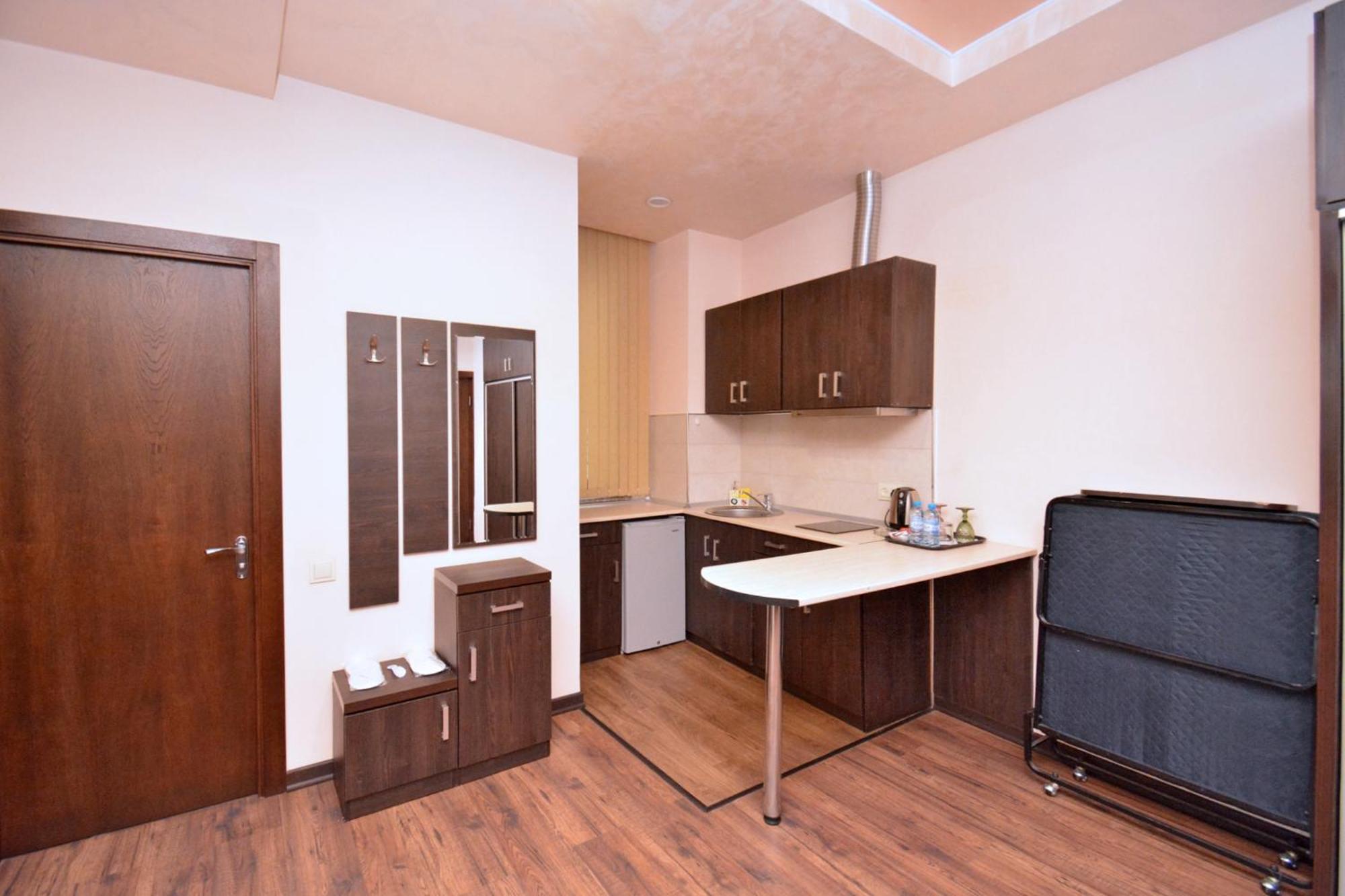 Partez Hotel Ереван Экстерьер фото